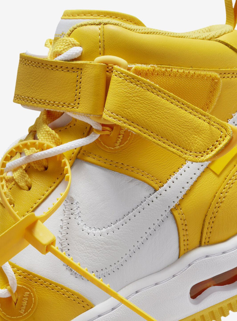 NIKE AIR FORCE 1 MID SP OFF WHITE VARSITY MAIZE